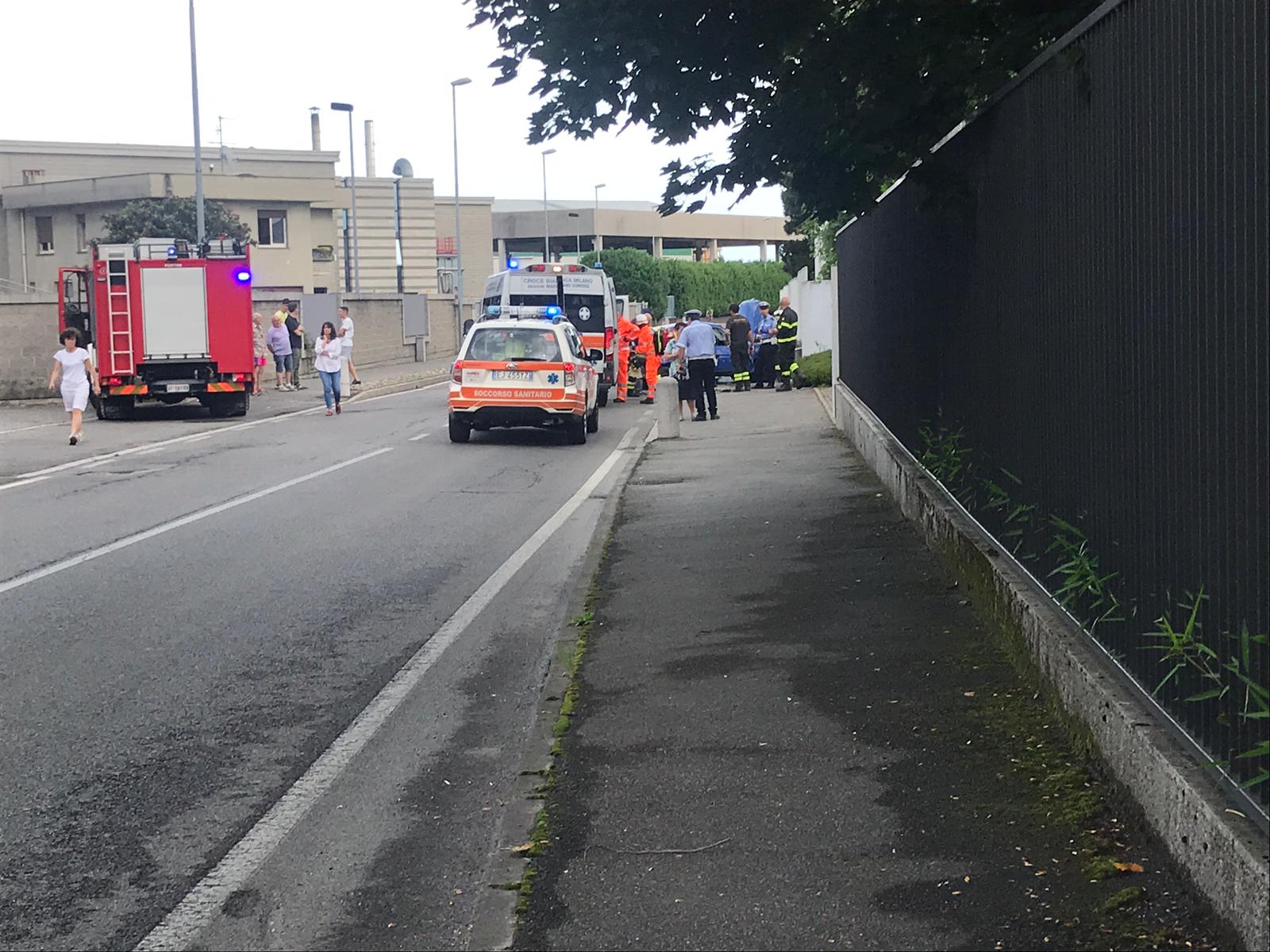 Incidente Mariano Comense Soccorsi In Codice Rosso Foto Prima Como