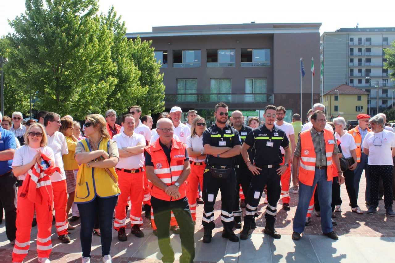 Defibrillatore donato ai Carabinieri