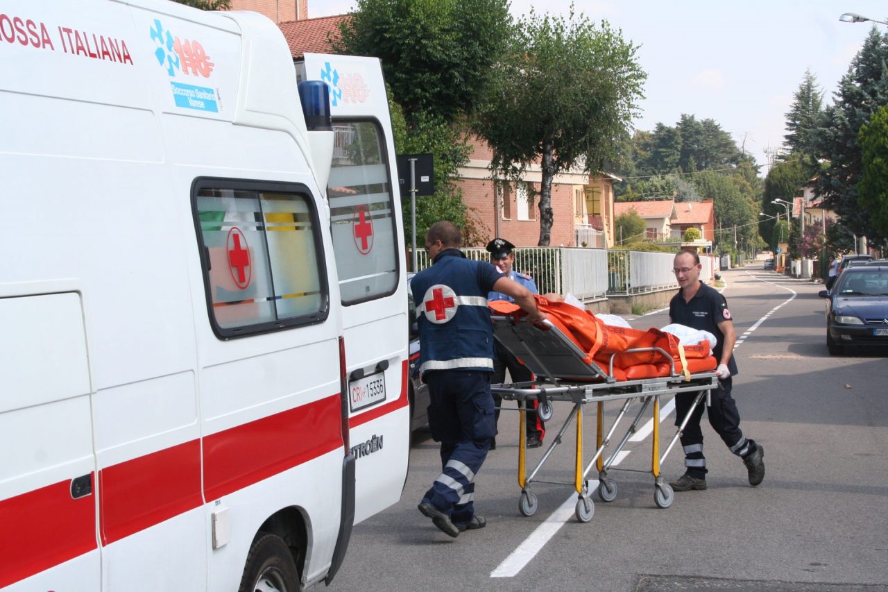 Malore in doccia, muore un giovane papà