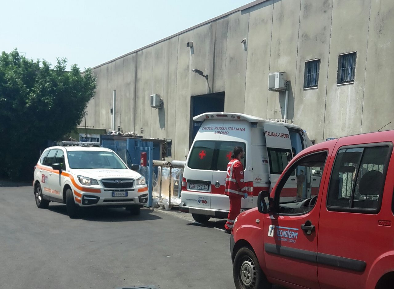 Malore sul lavoro a Orsenigo, 54enne in ospedale