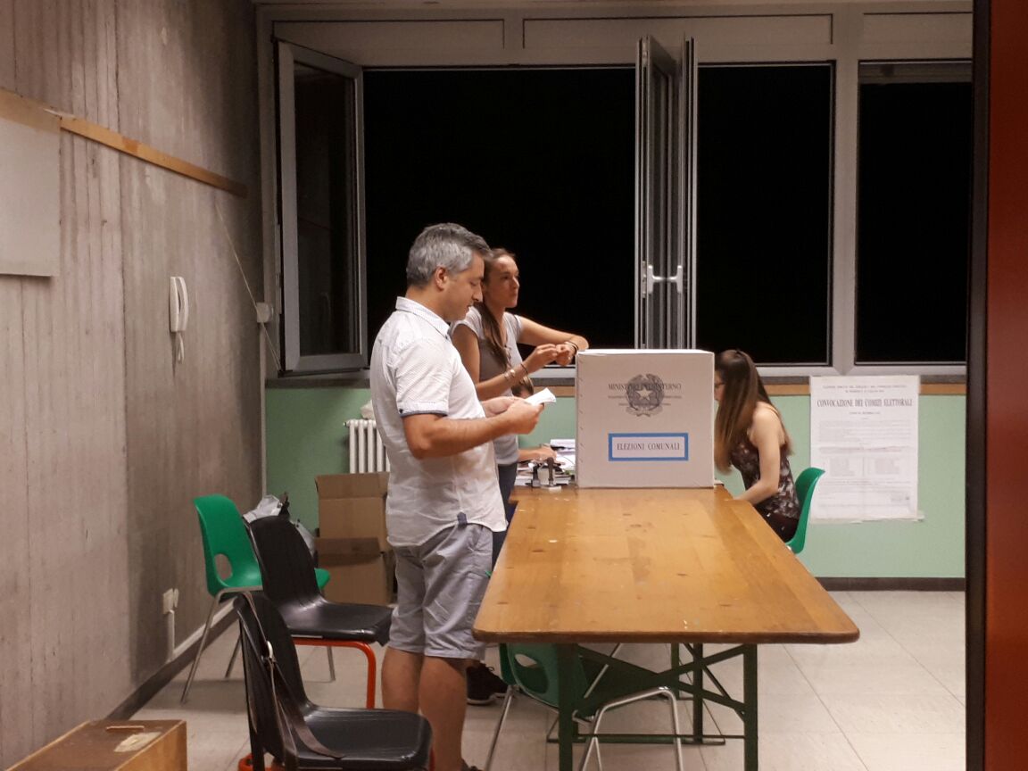 Erba, iniziato lo spoglio. Airoldi in testa di pochissimo