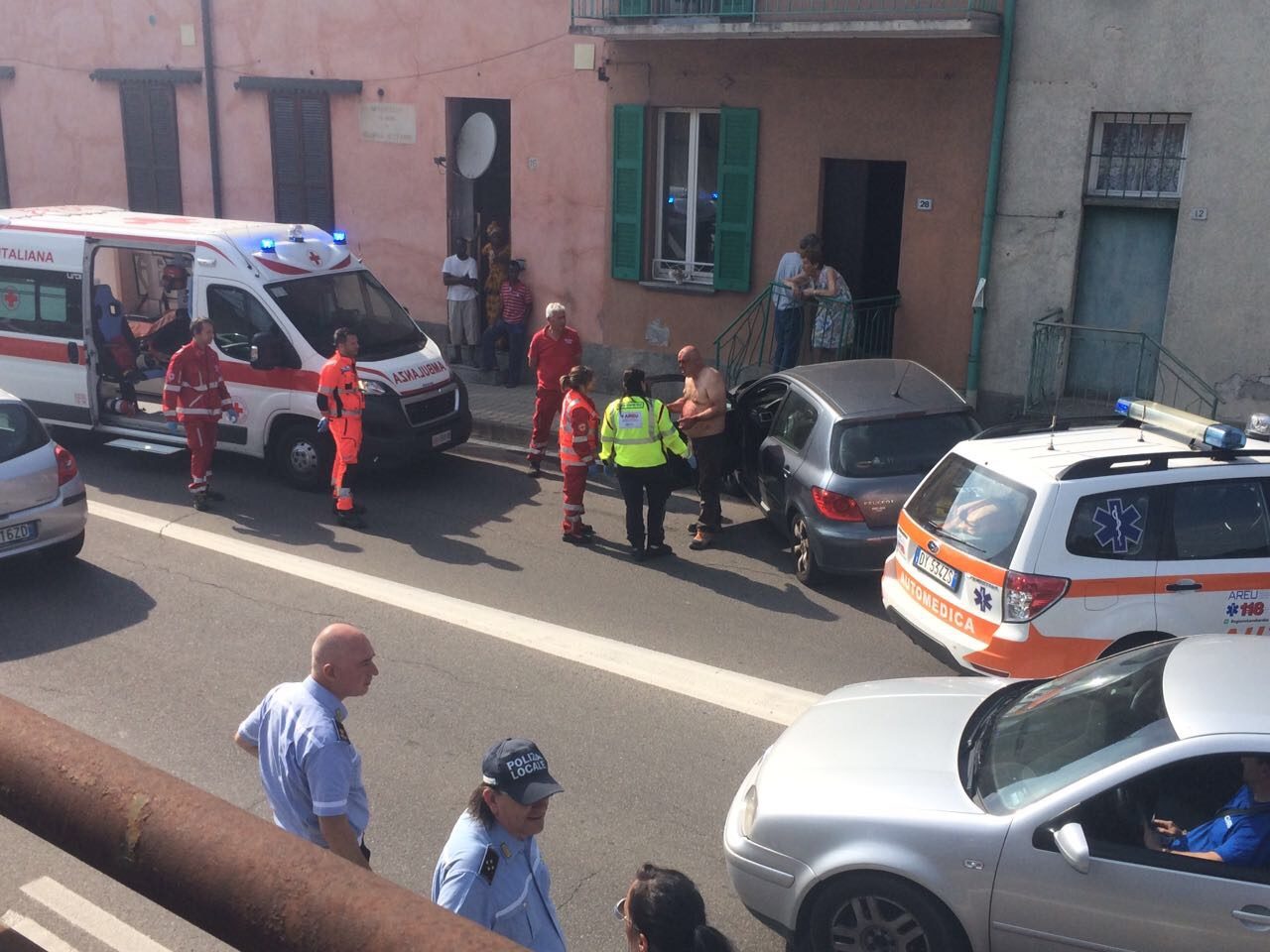 Incidente a Cassina Rizzardi, auto fuori strada