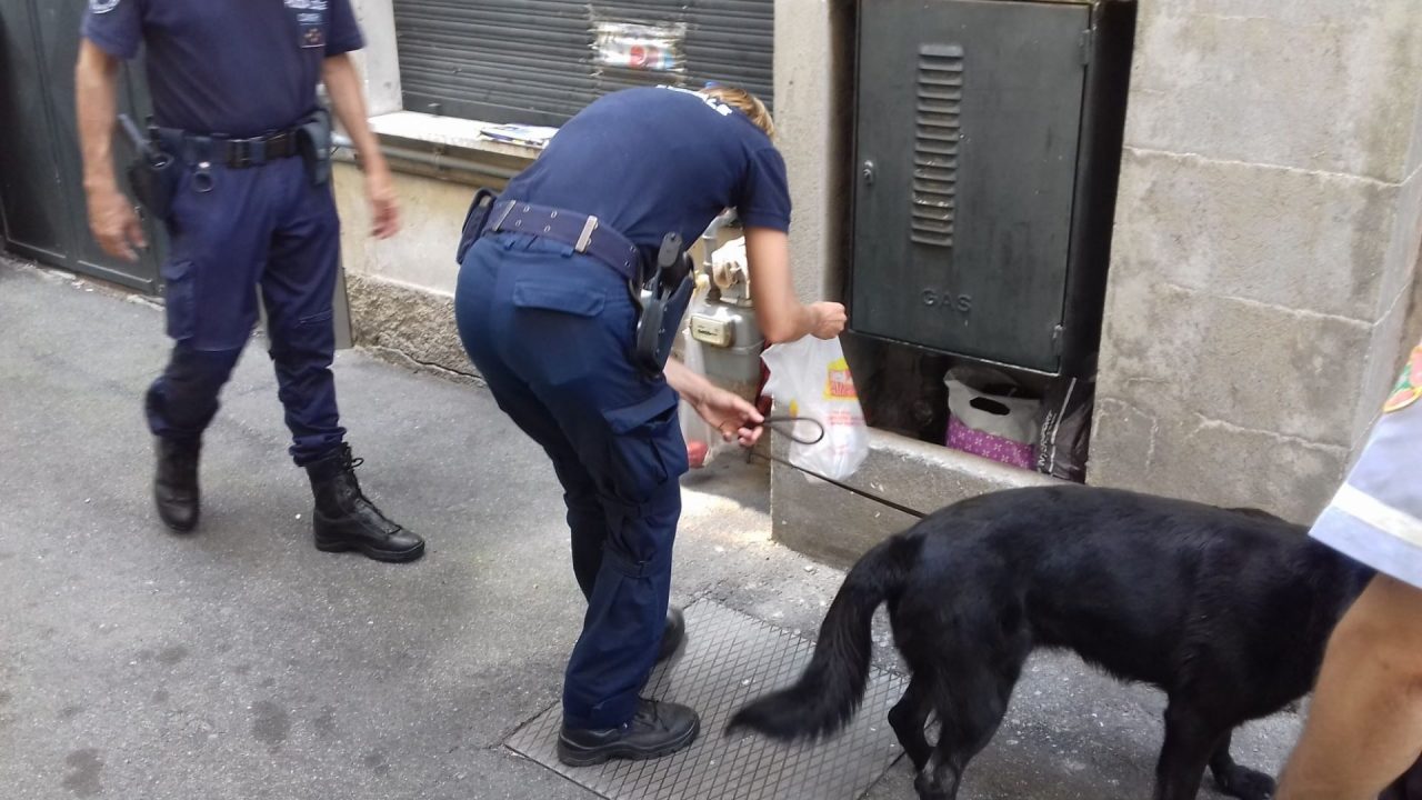 Spacciava a casa del parroco. VIDEO