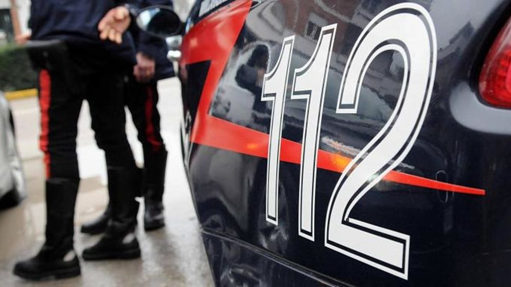 Minacce alla moglie: 54enne arrestato a Lezzeno