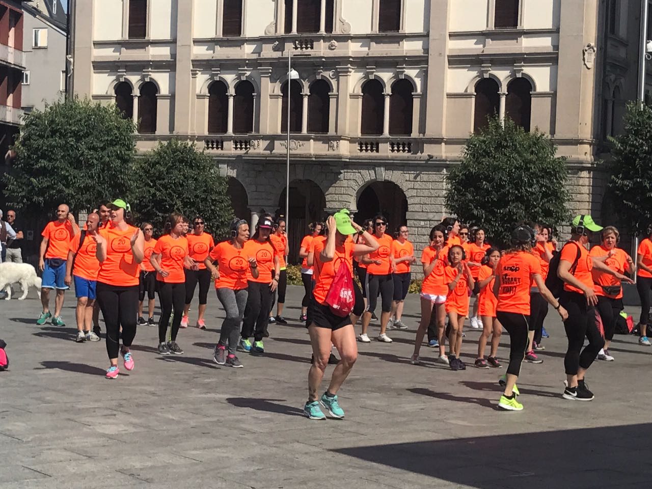 Street workout a Cantù, si balla per le strade. VIDEO