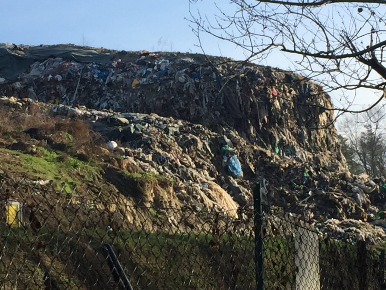Discarica a Mariano ultimi conferimenti fino all’estate