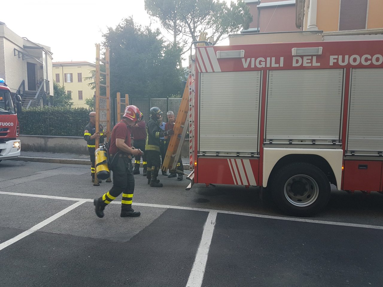 Erba, Incendio appartamento via Plinio