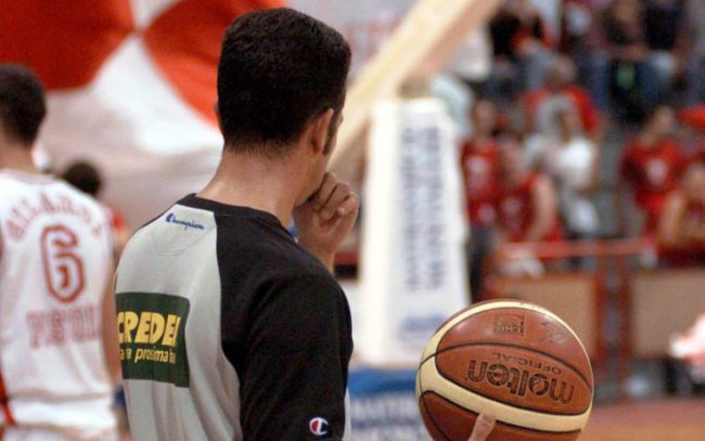 Arbitri basket 30 i comaschi