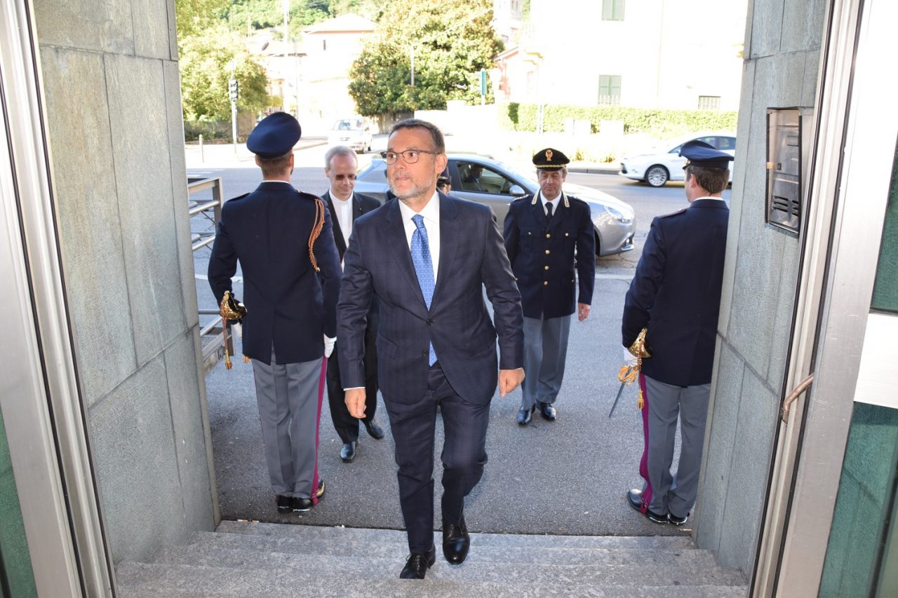 Polizia di Stato, 168 anni di servizio. Il Questore De Angelis: “Oggi chiamati a combattere un nemico diverso, subdolo e invisibile”