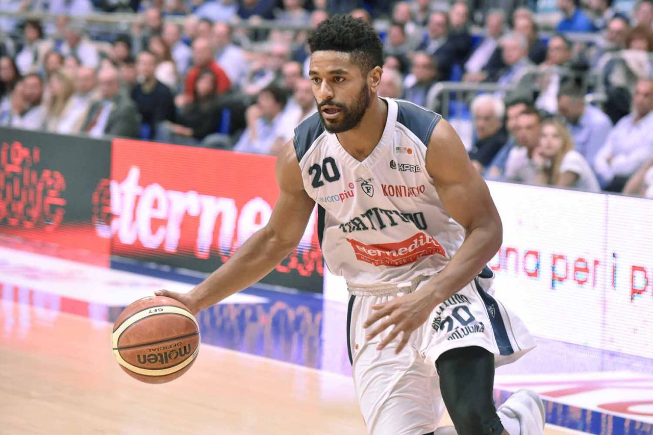 Alla Pallacanestro Cantù approda Davide Raucci
