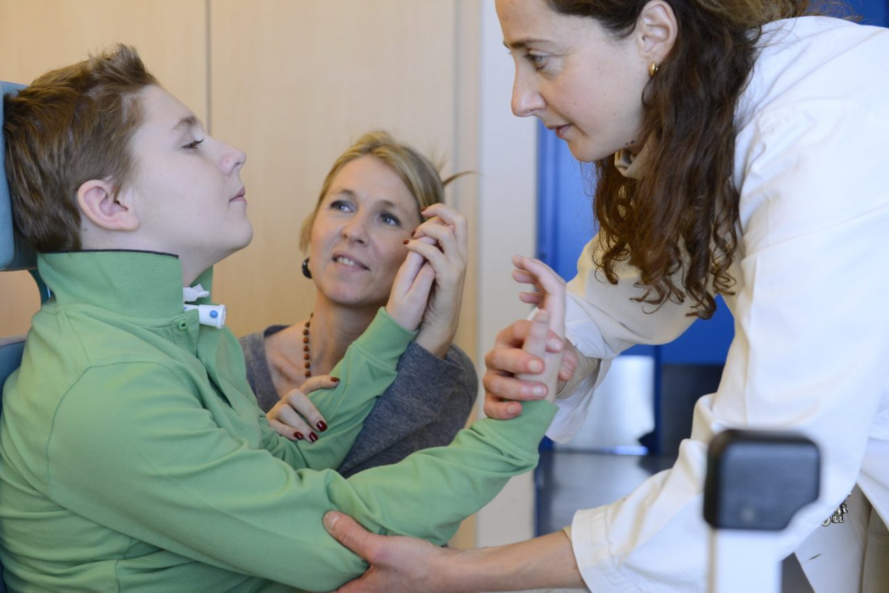 Una guida per la riabilitazione dei bimbi con tumore cerebrale
