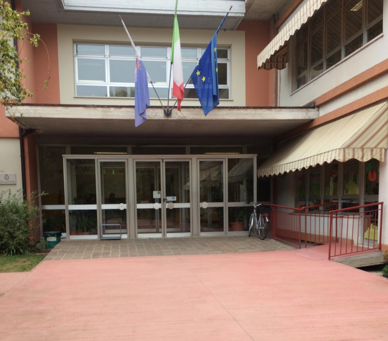 Sportello psicologico nelle scuole. “La politica dov’è?”