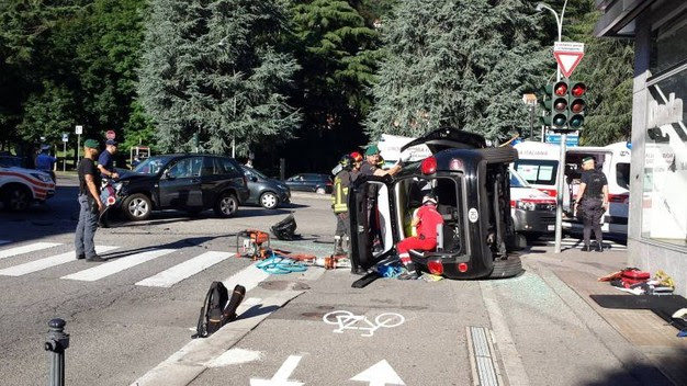 Troppi incidenti, il Codacons chiede il limite di 30 km/H a Como
