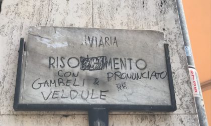 Vandali burloni in via Risorgimento a Cantù