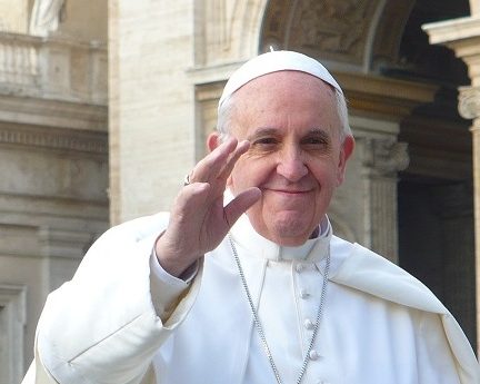 In preghiera per papa Francesco