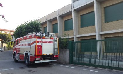 Incendio alla centrale termica di Fino Mornasco. FOTO