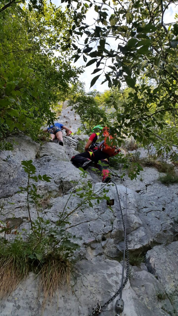 Soccorsa sui monti: salva giovane comasca