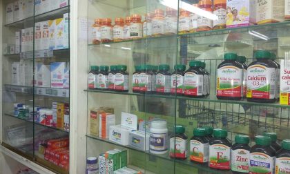 Farmacie chiuse a Lomazzo ad agosto: Auser in prima linea per gli anziani