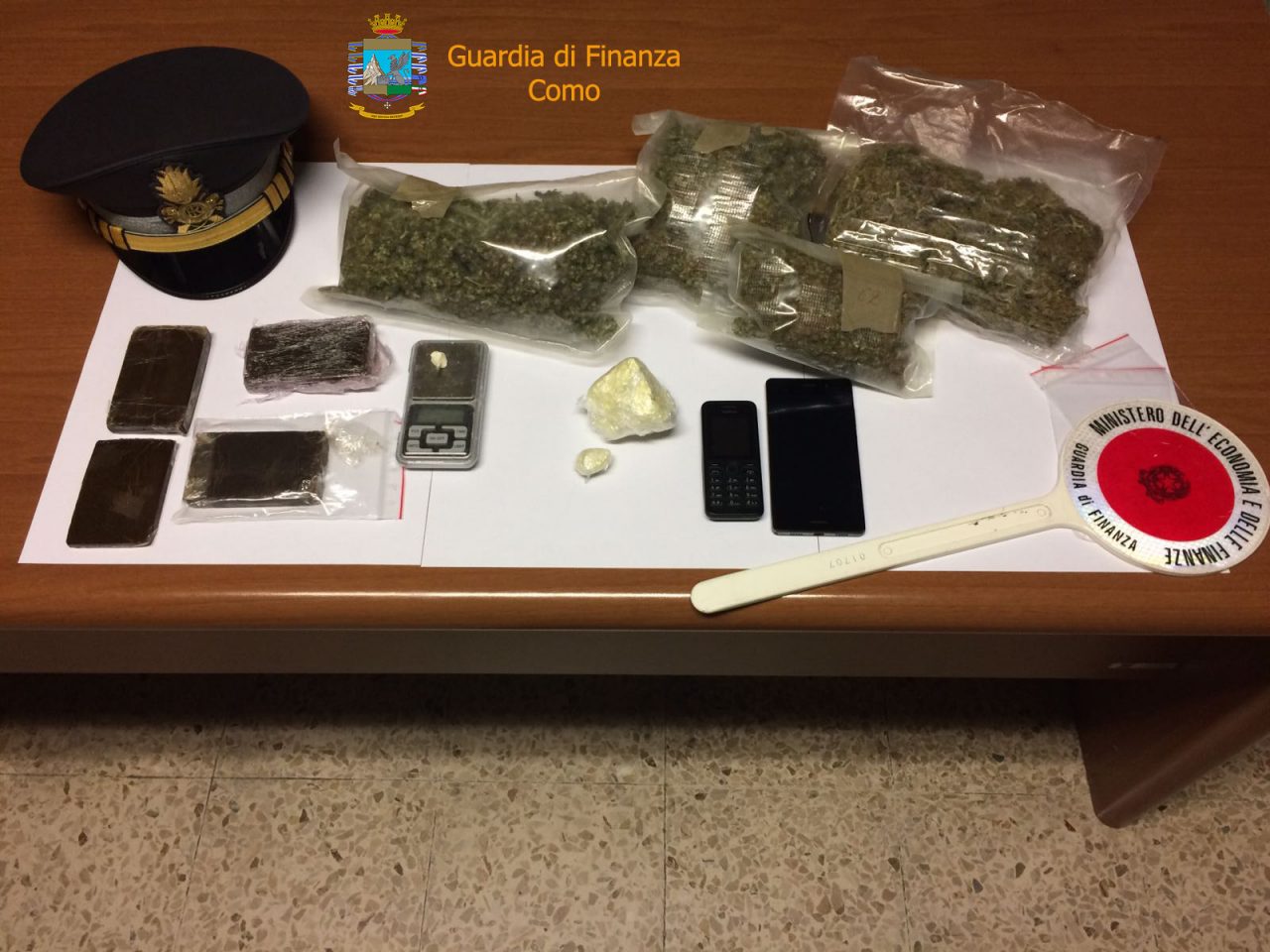 Arrestato un uomo a Colverde, in casa aveva hashish, marijuana e cocaina
