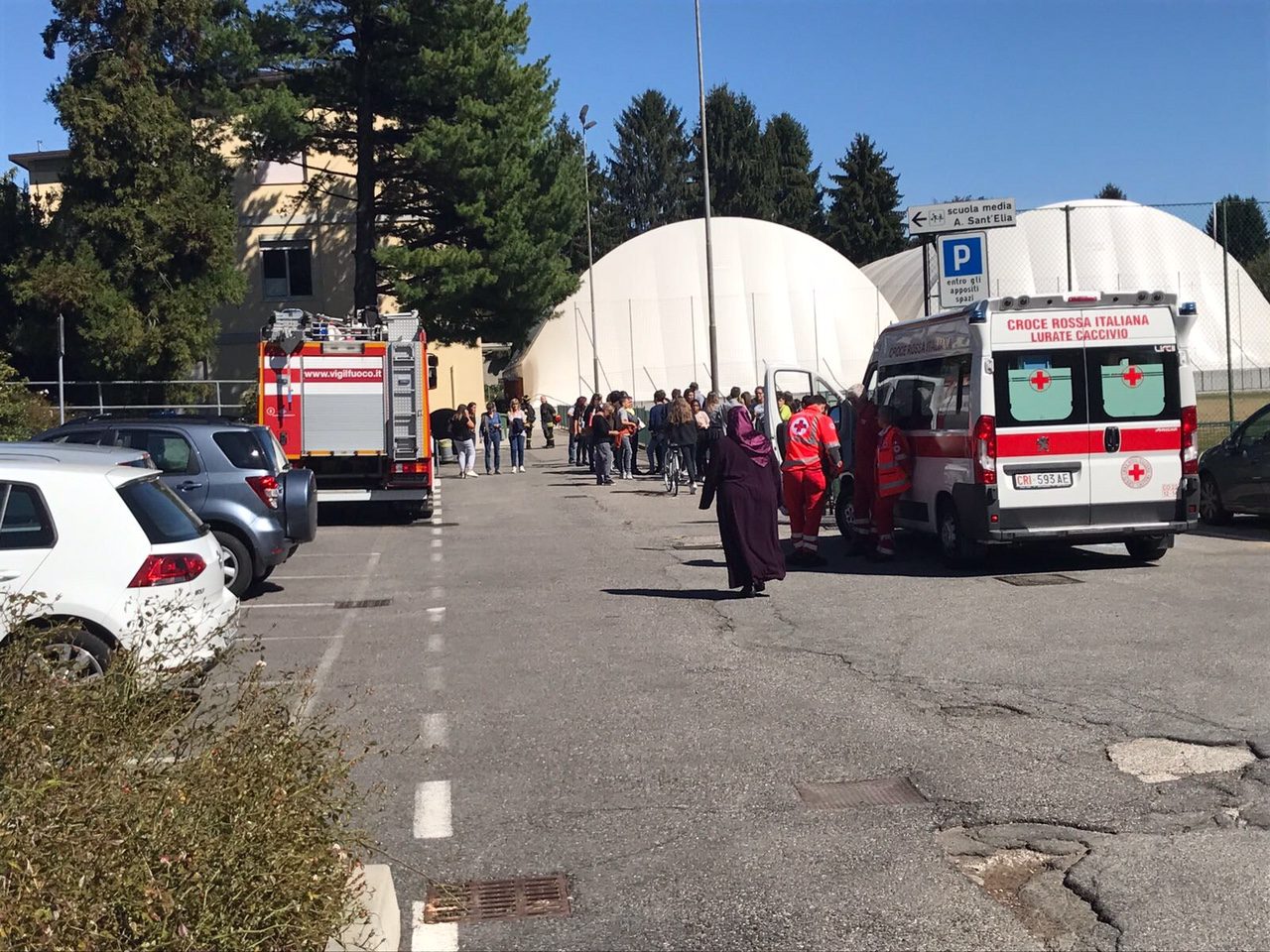 Allarme bomba, scuola evacuata