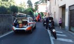 Ragazzo in moto finisce contro un muro