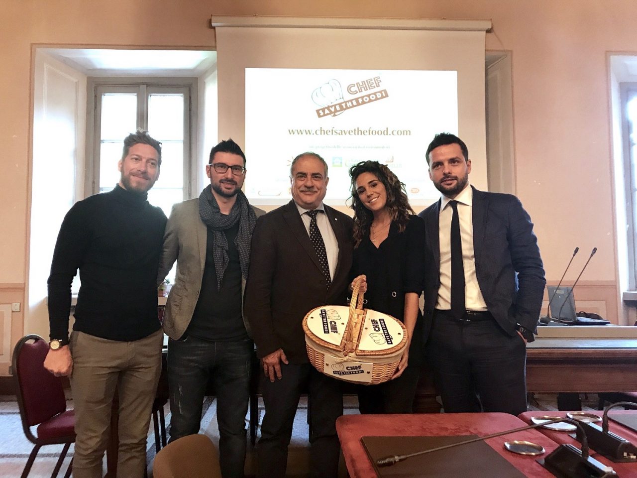 Chef save the food: 10 chef nelle case dei comaschi contro lo spreco alimentare