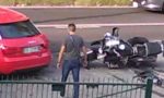 Incidente tra auto e moto con feriti gravi