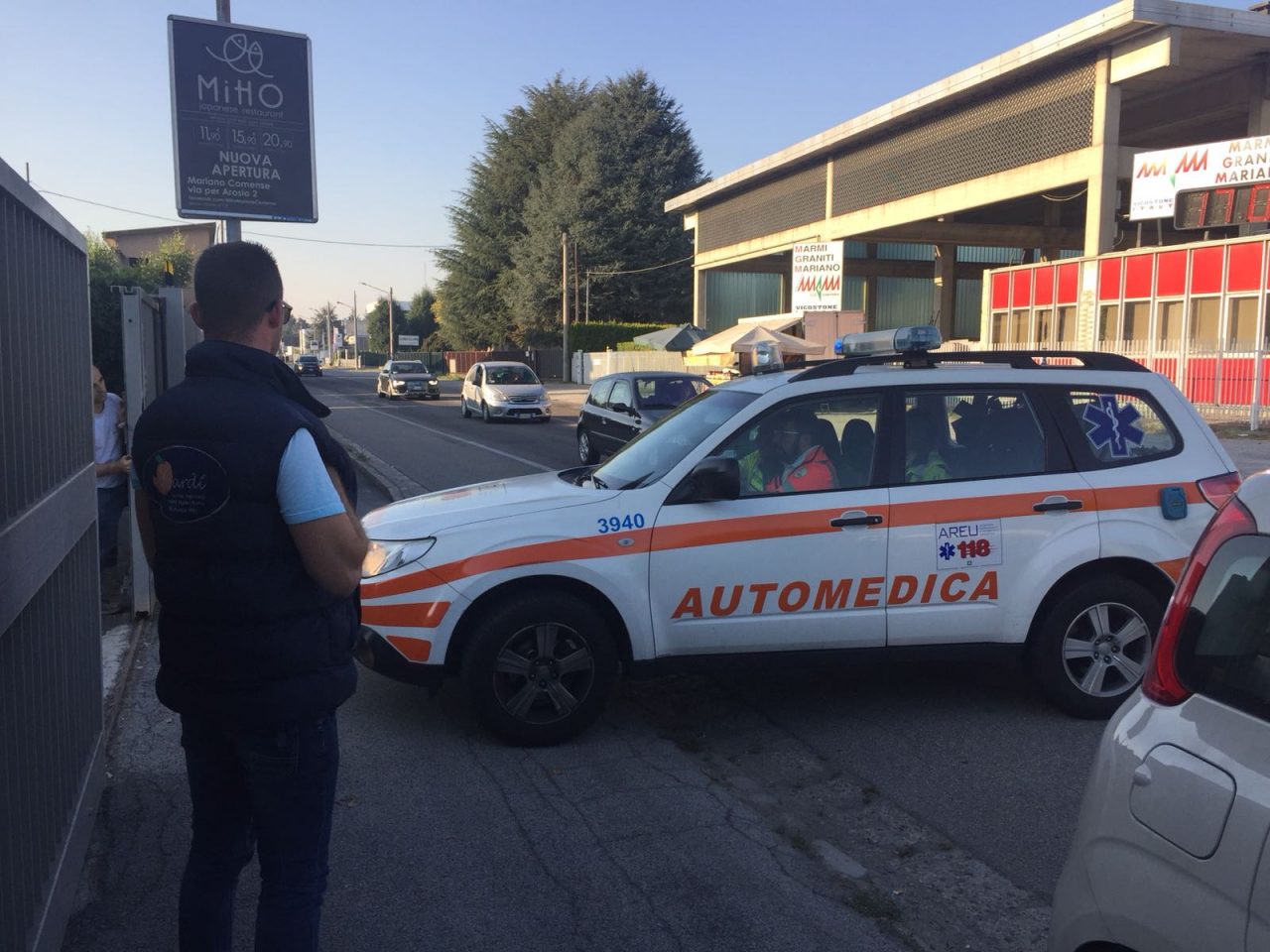 Infortunio sul lavoro a Mariano Comense FOTO
