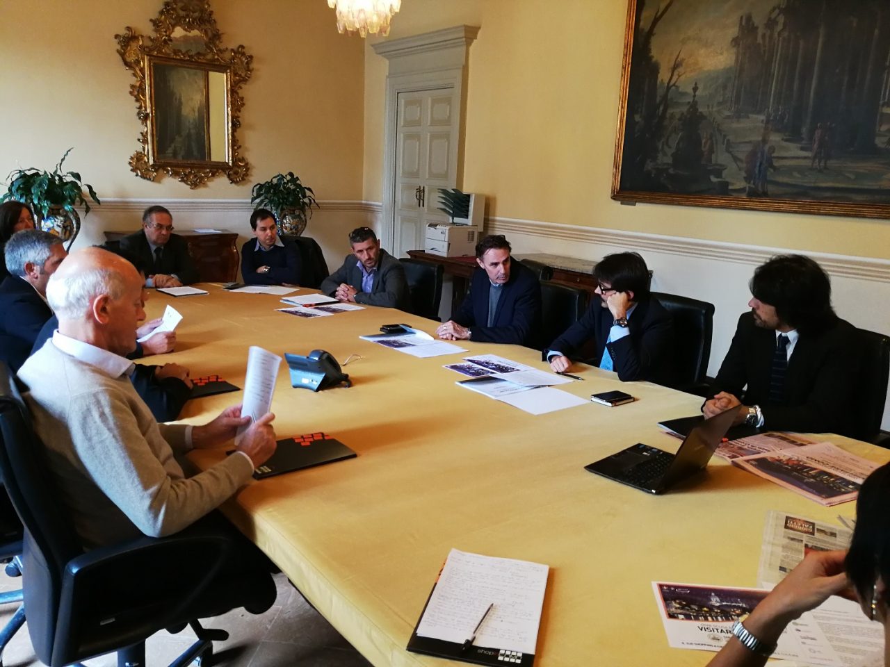 Como promuove la città: Comune e categorie investono per Il Lombardia