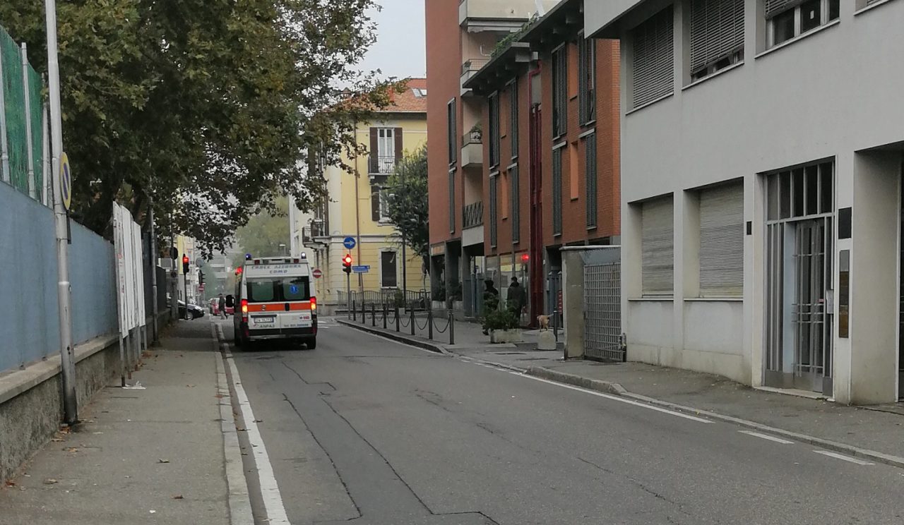 Como, malore al campo sportivo in via dei Mille. FOTO