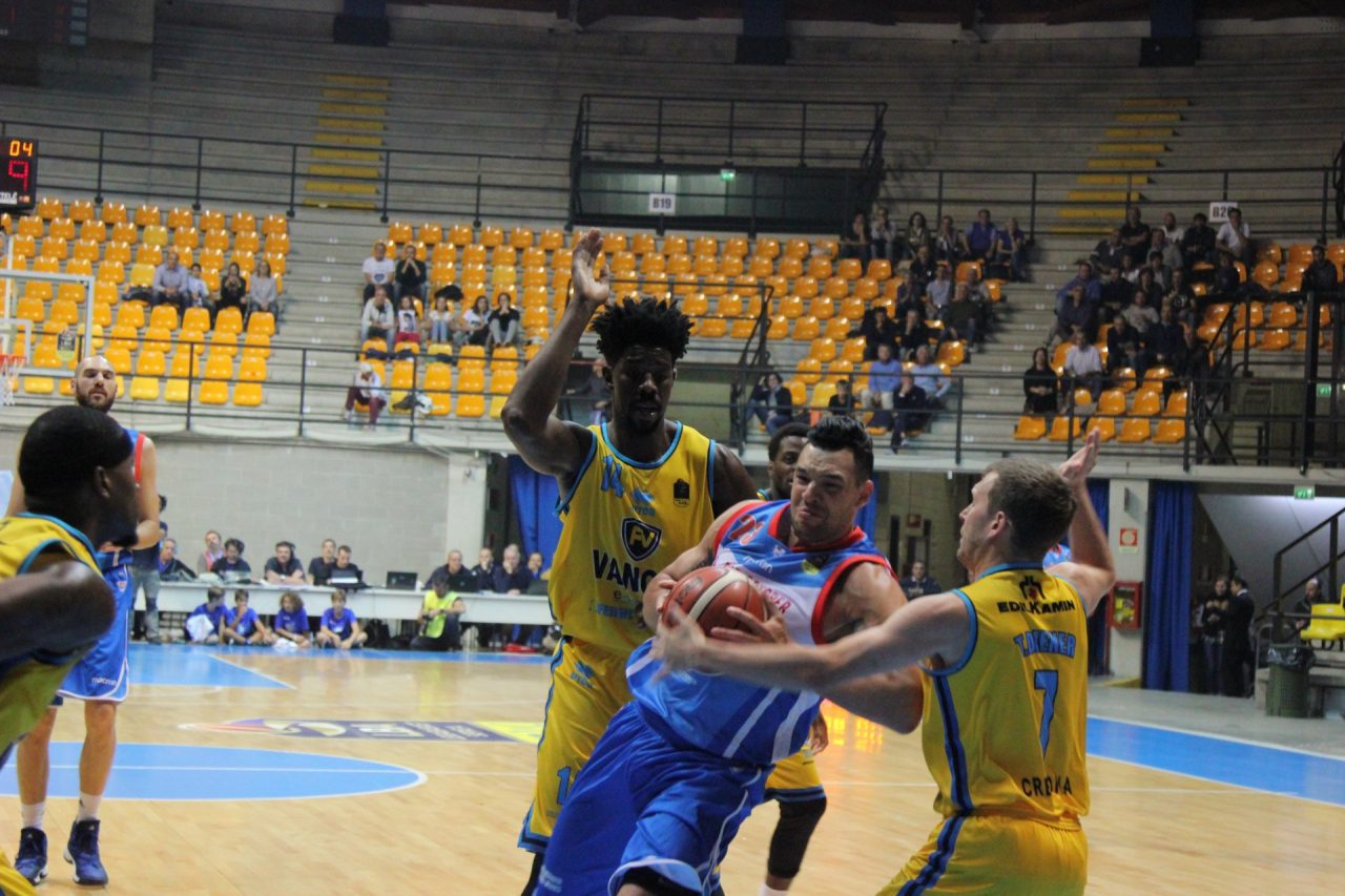 Pallacanestro Cantù, contro Cremona anche i singoli al top: ecco i migliori