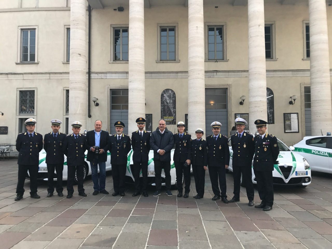 Polizia locale Como: 10 nuove auto per il comando FOTO