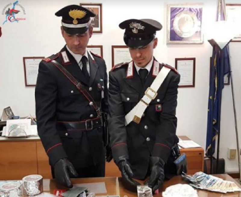 Arrestato canturino, l’accusa è detenzione di droga