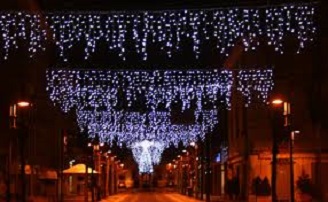 Luminarie a Como: già 200 adesioni, al via l'allestimento