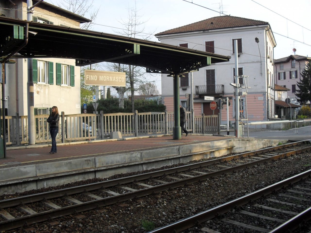 Malore alla stazione di Fino Mornasco