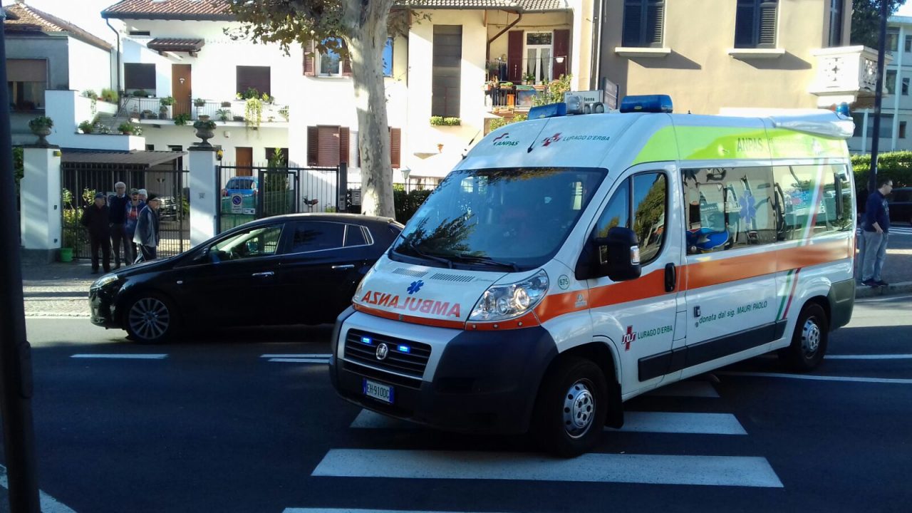 Incidente a Cantù, investito un pedone