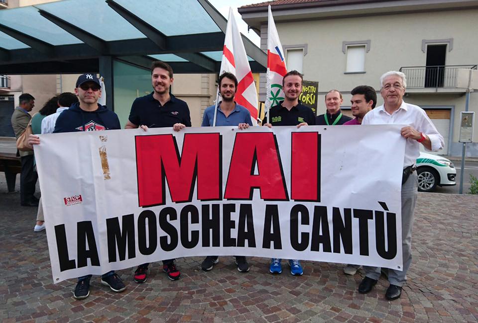 Moschea a Cantù: il Comune chiede le chiavi, gli islamici si oppongono