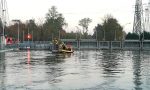 E' morto il bimbo annegato nel canale in bici nell'Alto Milanese