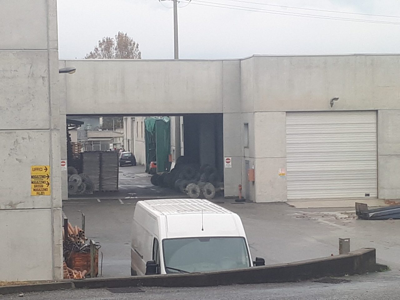 Infortunio sul lavoro Merone gravissimo un 54enne