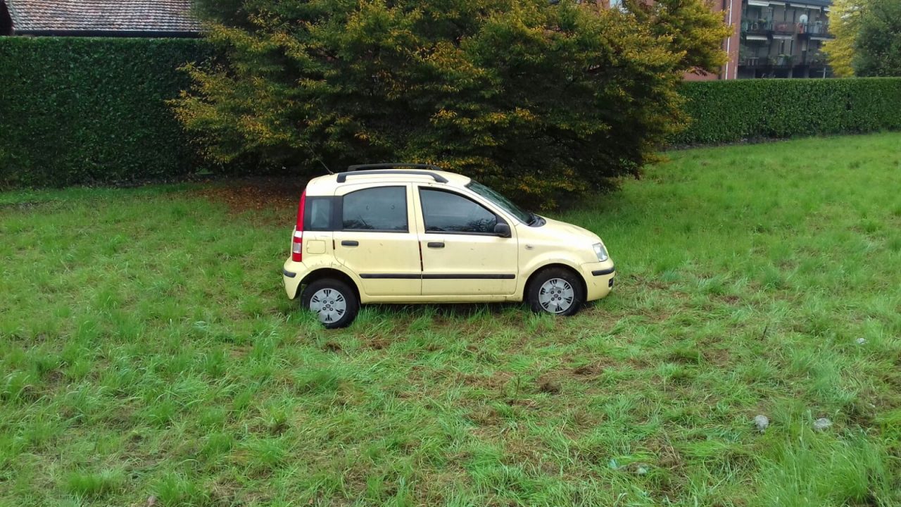 Paura a Mariano, auto finisce fuori strada