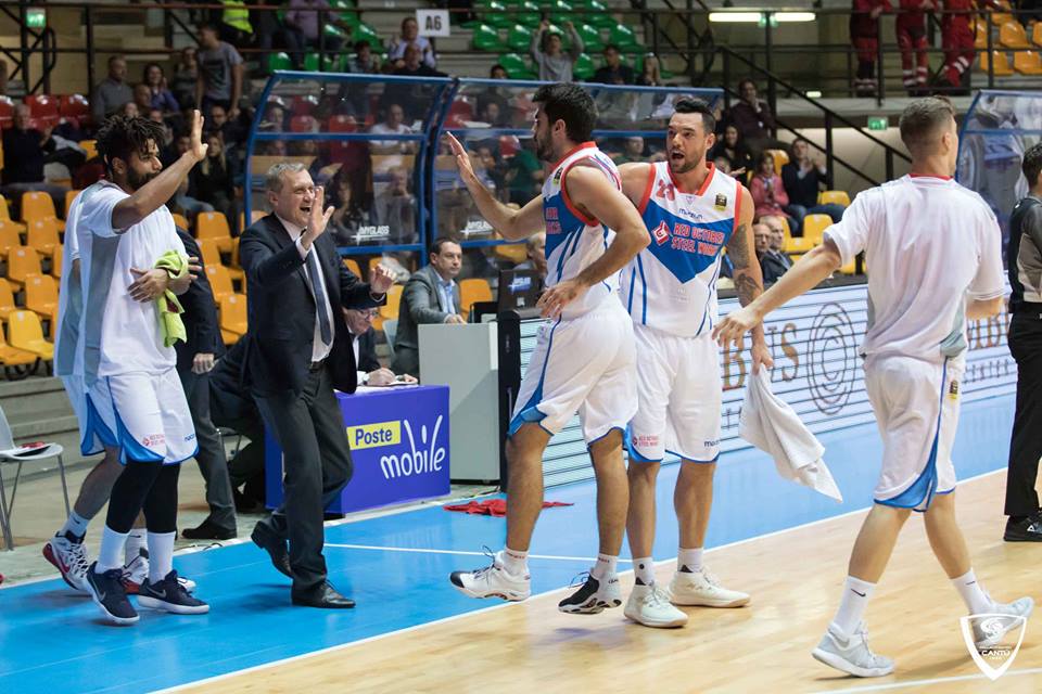 Pallacanestro Cantù stasera in campo contro Torino