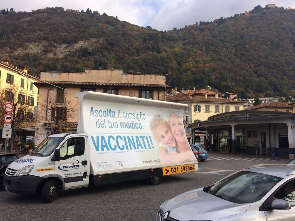 Campagna pro-vaccinazioni Un camion itinerante