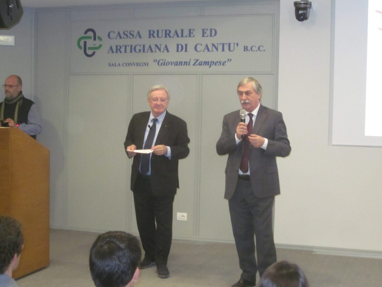 Cassa Rurale consegnate borse di studio