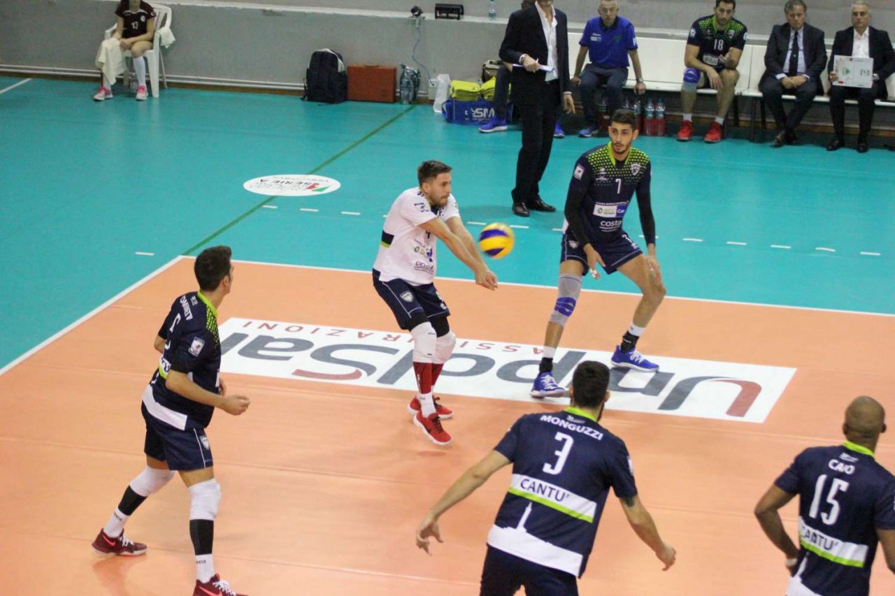 Pool Libertas Cantù nuova partita al Parini