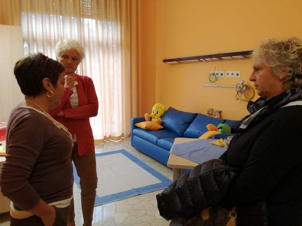 Daniela Maroni visita il Mantello