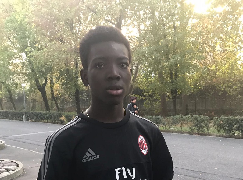 Migrante dal barcone al Milan STORIE DEL 2017