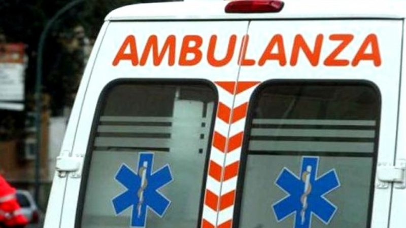 Scontro auto camion all’alba SIRENE DI NOTTE