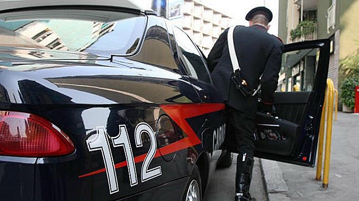 Spacciava tra Como e Lecco, arrestato a Merone