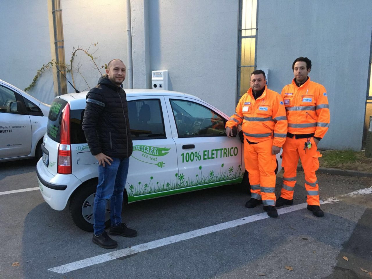 Donata auto elettrica alla Croce bianca