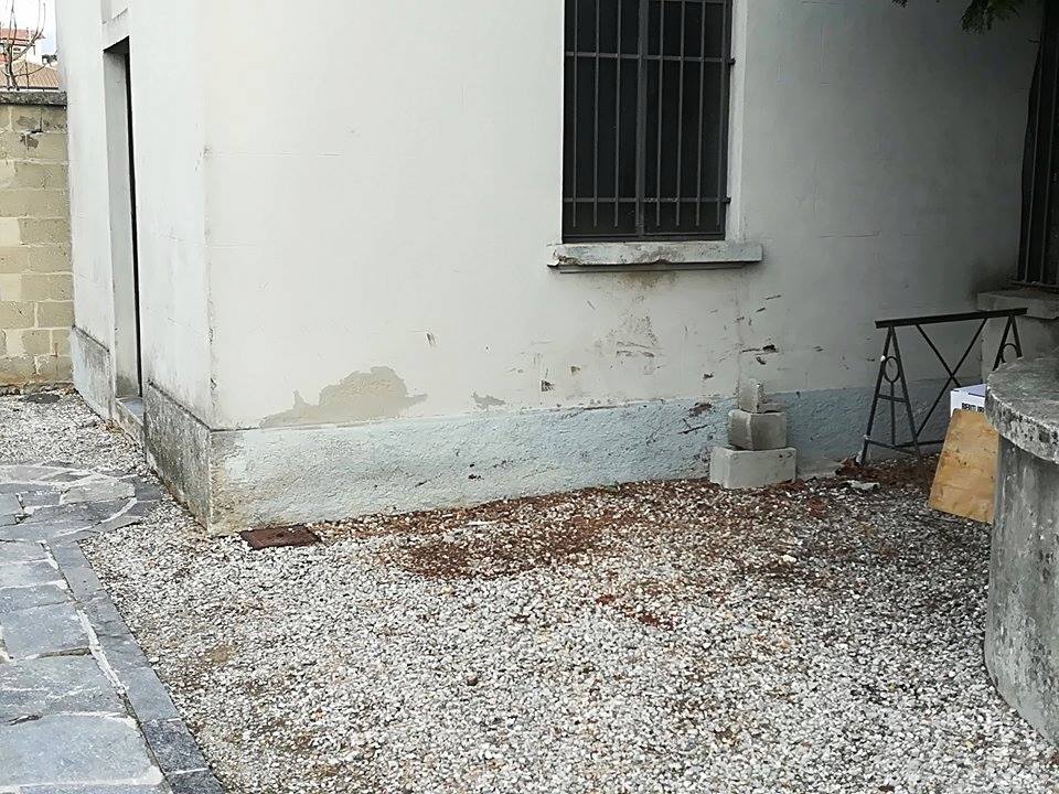 Esumazioni cimitero Grandate sparita la bara aperta FOTO